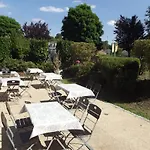 Kyriad Chantilly Sud - Luzarches 3* Chaumontel