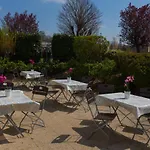 Hotel Kyriad Chantilly Sud - Luzarches