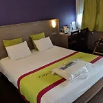 Hotell Kyriad Chantilly Sud - Luzarches Chaumontel