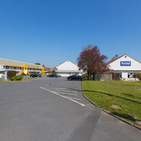 Kyriad Chantilly Sud - Luzarches Hotel