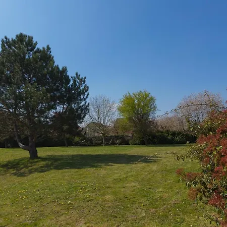 Kyriad Chantilly Sud - Luzarches 3*