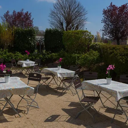 Hotel Kyriad Chantilly Sud - Luzarches