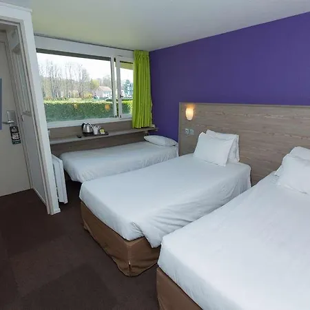 Kyriad Chantilly Sud - Luzarches 3* Chaumontel