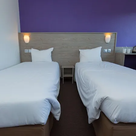 Kyriad Chantilly Sud - Luzarches 3* Chaumontel