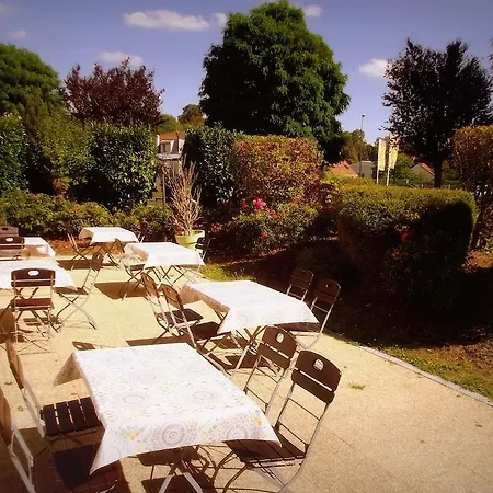 Kyriad Chantilly Sud - Luzarches
