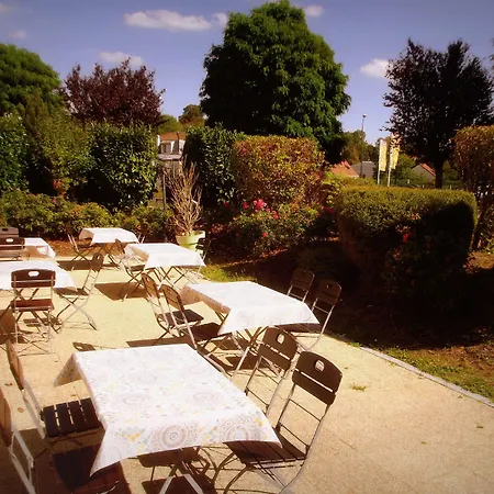 Kyriad Chantilly Sud - Luzarches 3*