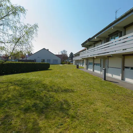Kyriad Chantilly Sud - Luzarches Szálloda 3*