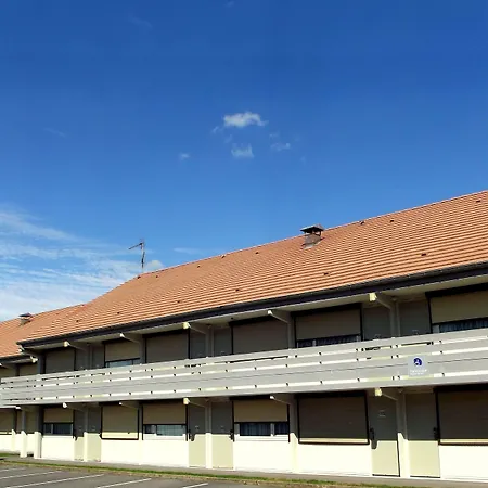 Kyriad Chantilly Sud - Luzarches Szálloda