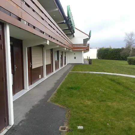 Kyriad Chantilly Sud - Luzarches 3* Chaumontel