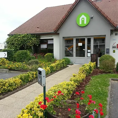 Kyriad Chantilly Sud - Luzarches Hotel 3*