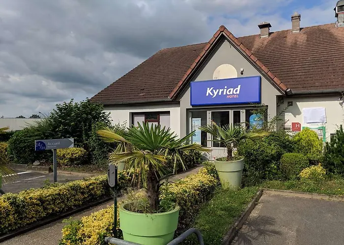 Kyriad Chantilly Sud - Luzarches 3*
