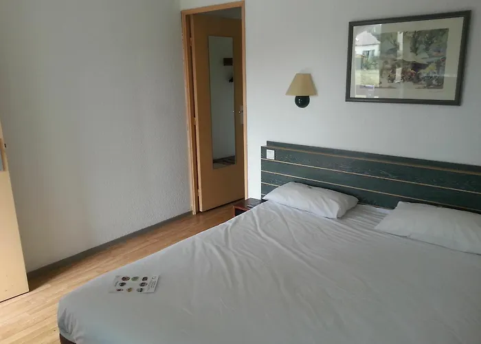 Kyriad Chantilly Sud - Luzarches Hotel Chaumontel